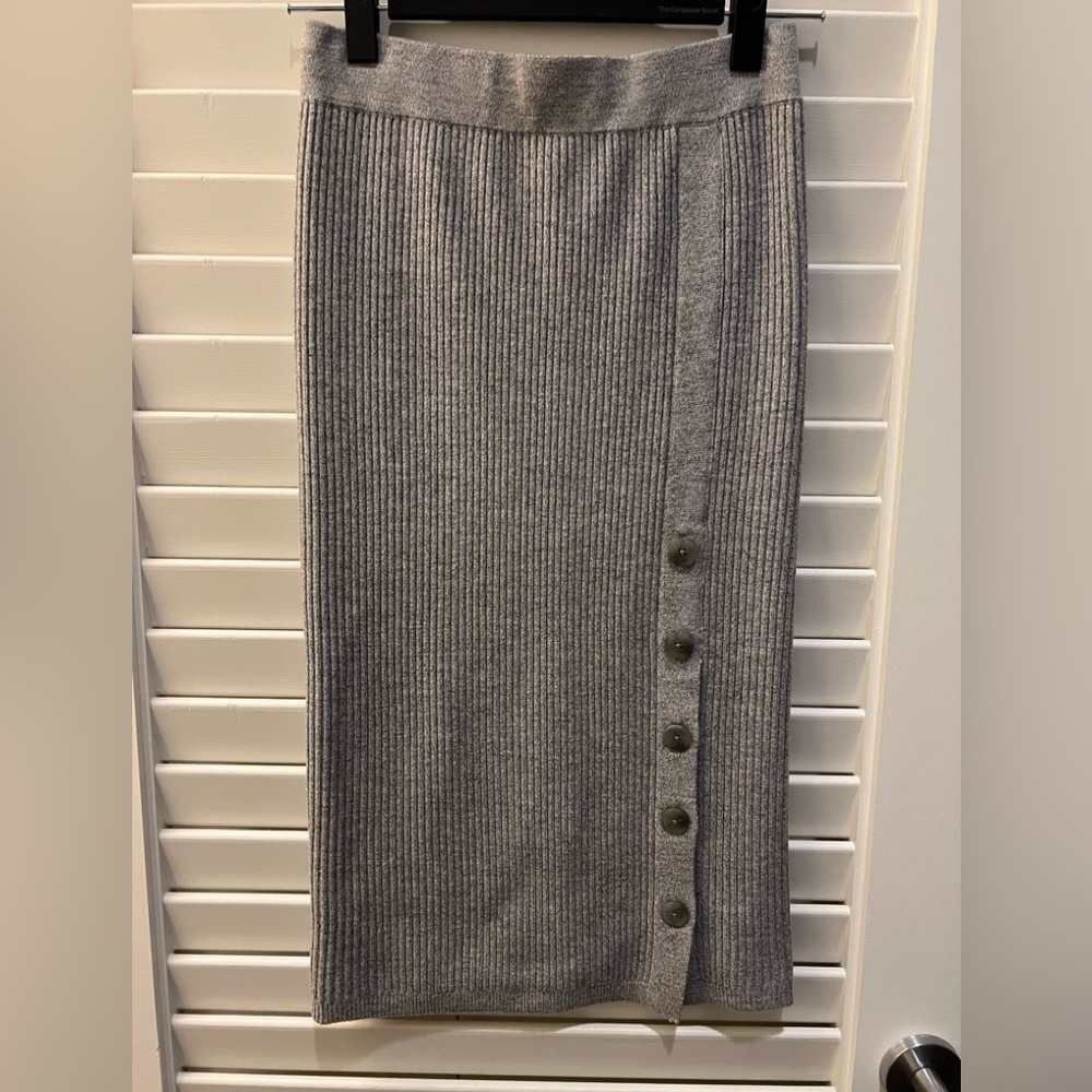 Club Monaco gray wool “gerlanda” sweater skirt